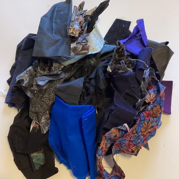 A Small Bundle Bag of Dark Colored Cotton Fabric Material Scraps Quilting Sewing - Picture 1 of 3